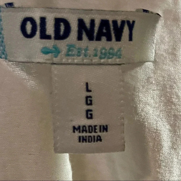 Pretty White Old Navy Large Shirt - Picture 4 of 4